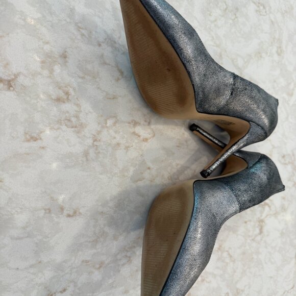 White House Black Market Olivia Silver Metallic Pumps (Size: 8) - Picture 3 of 3